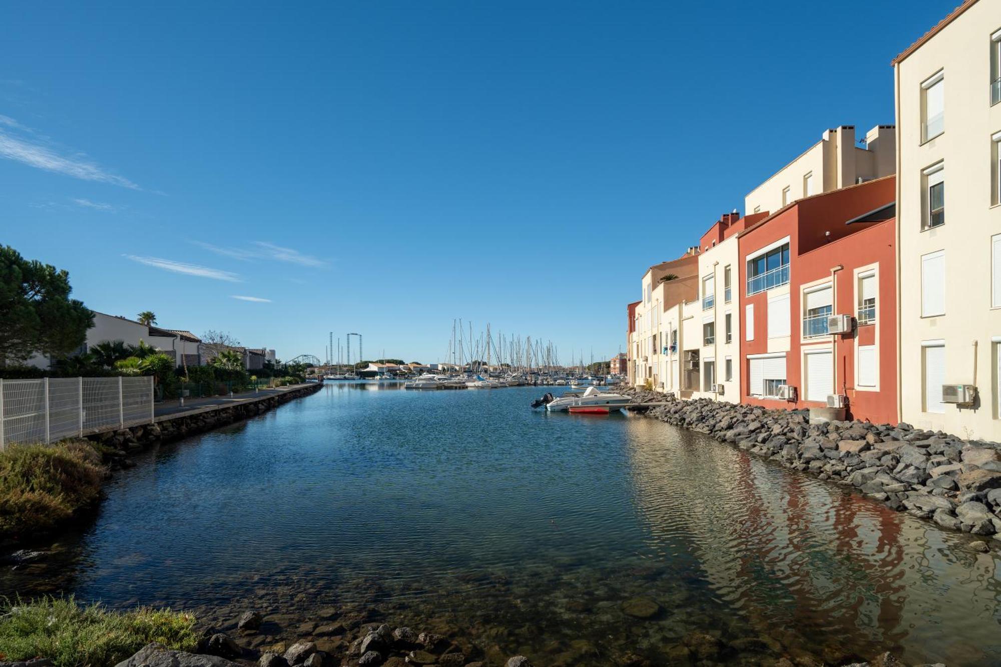 L'echappee Marine - Classe 2 Etoiles Parking Prive * Agde