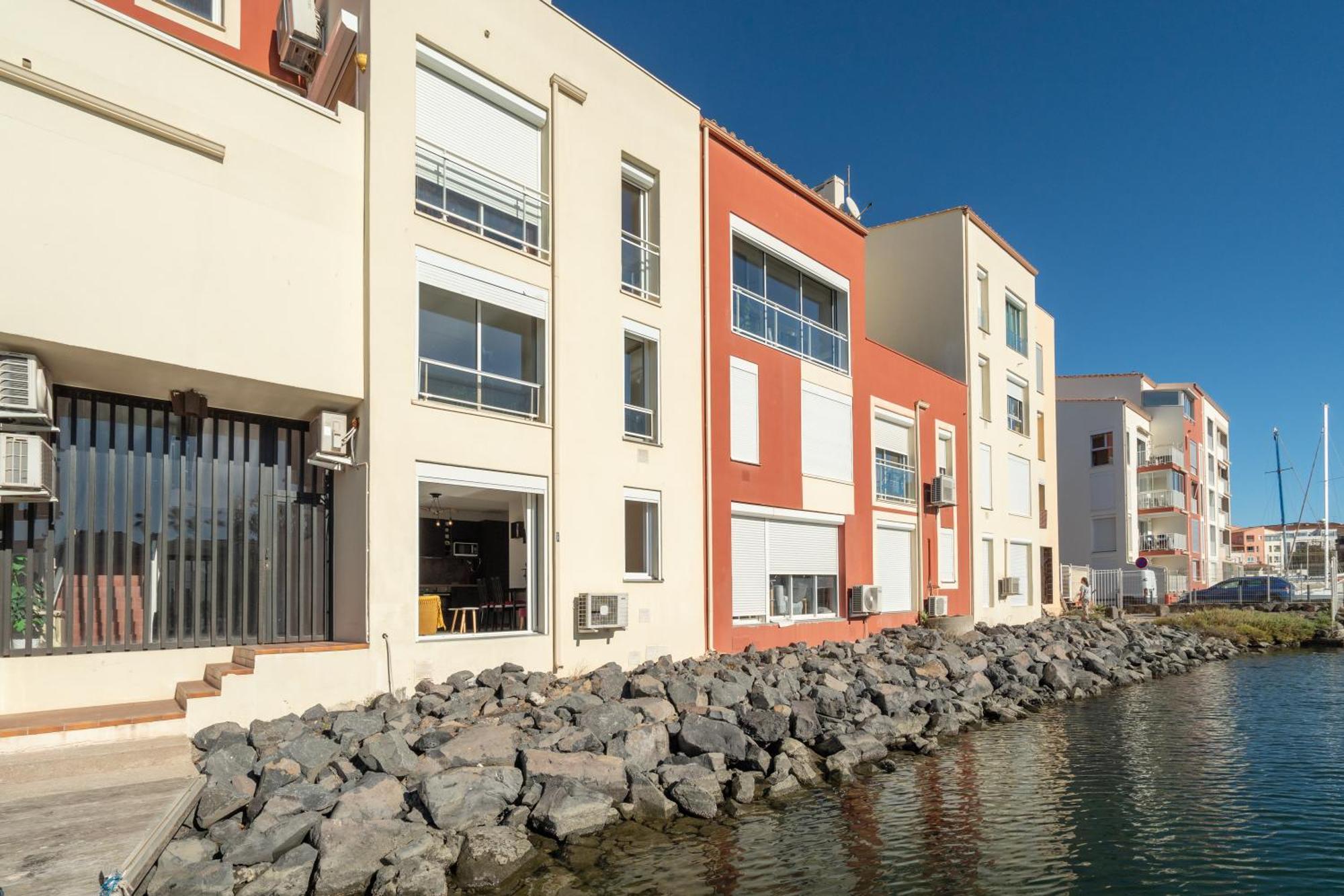 L'echappee Marine - Classe 2 Etoiles Parking Prive * Agde